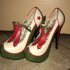 Bordello army heels